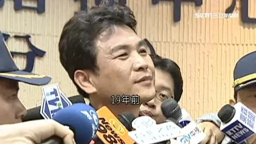 曾開槍殺黑道大哥!謝惠仁「跪迎大甲媽回鑾」虔誠感恩一切 出獄3年「低調行善」浪子回頭變信徒
