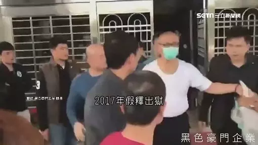 曾開槍殺黑道大哥!謝惠仁「跪迎大甲媽回鑾」虔誠感恩一切 出獄3年「低調行善」浪子回頭變信徒