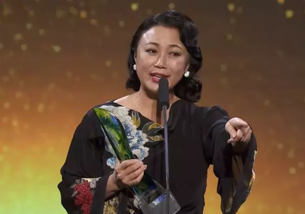 【紅星大獎2019】周初明獲特別成就獎【患有肌肉萎縮的他上台獻上感人致詞】全場爆哭