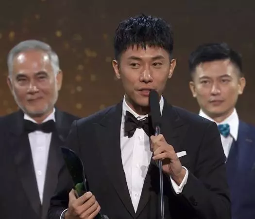 【紅星大獎2019】周初明獲特別成就獎【患有肌肉萎縮的他上台獻上感人致詞】全場爆哭