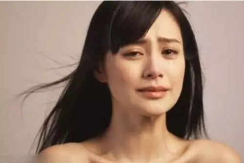 姑娘生病,親媽給兩千,婆婆給五百,住院她才知道誰是真正的親媽