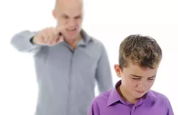 你越吼,孩子越差勁,不妨用這5招管教孩子,簡單又有效,孩子會越來越優秀