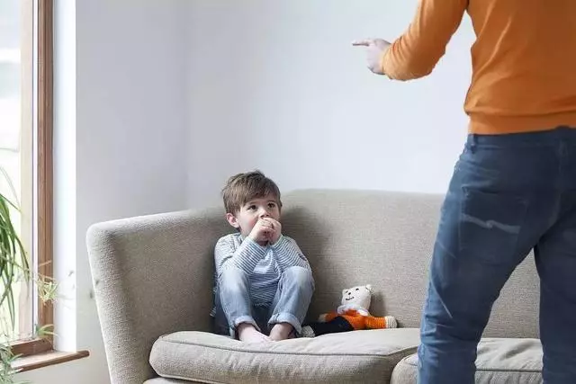 你越吼,孩子越差勁,不妨用這5招管教孩子,簡單又有效,孩子會越來越優秀