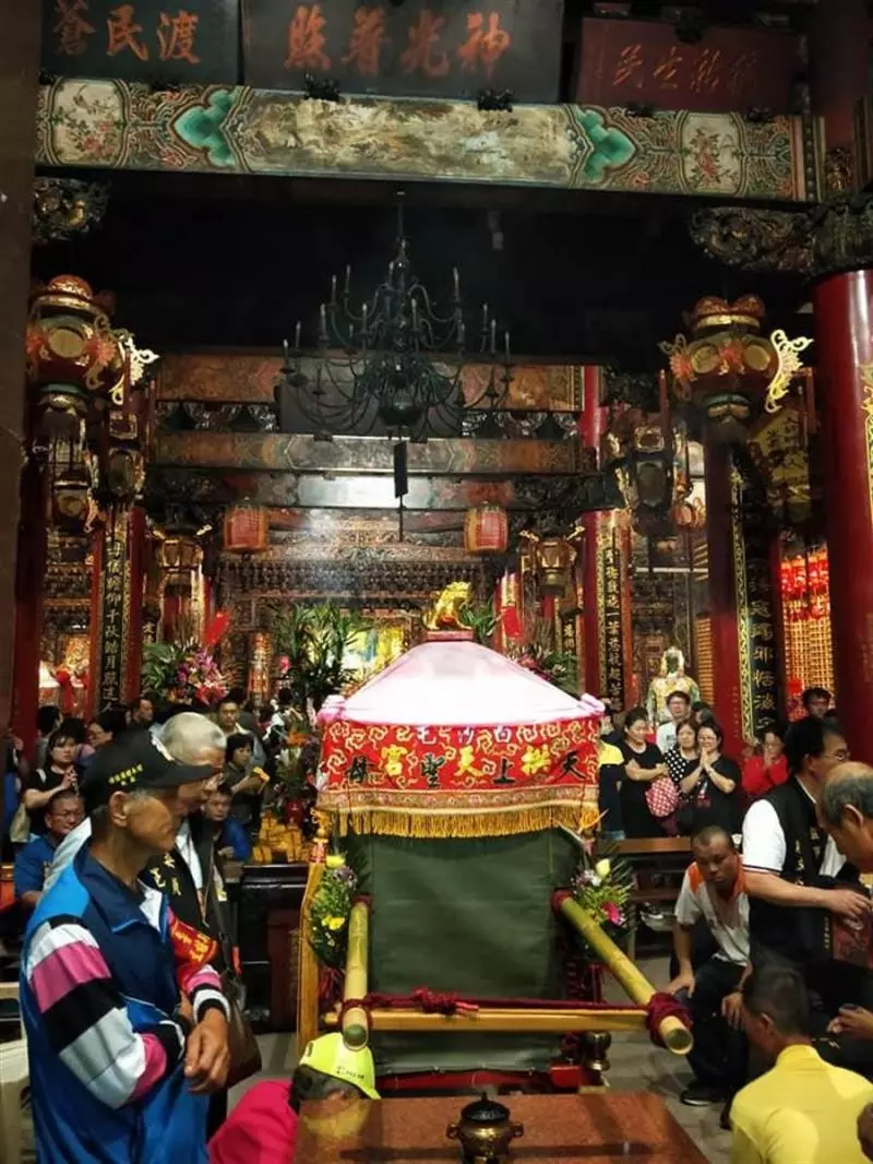 擦身而過!大甲媽、白沙屯媽祖「相會只差3小時」 走同一條路「前後駐駕這地方」