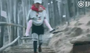「30歲」離婚變「黃臉婆」,她用「18個月」把自己變得美如模特兒!