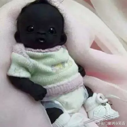 直擊世界上最黑的嬰兒,如今已經長大變這樣,網友:晚上自帶隱身功能!
