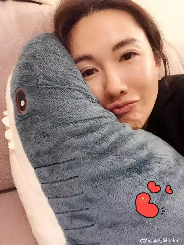 出道16年女星離巢TVB!在三色台0獎項,在美國拿雙料影后!
