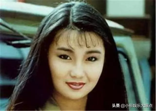 昔日女神張曼玉真的老了,54歲無兒女,煙不離手瘦骨嶙峋惹人憐?