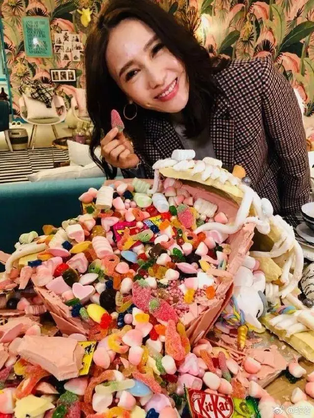 【除了徐子淇還有她!】黎姿曬好姊妹合照