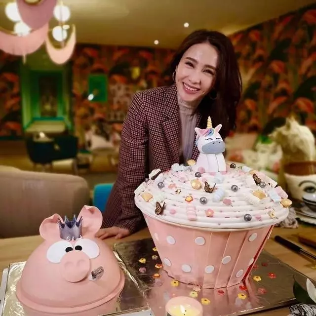 【除了徐子淇還有她!】黎姿曬好姊妹合照