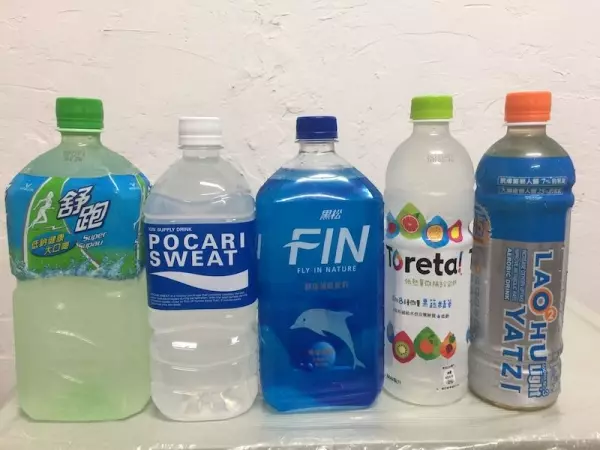 到底是什麼飲料?婆婆想喝「機價魚仔」聽得她霧煞煞 直奔雜貨店「老闆竟然懂了」:真的沒亂叫