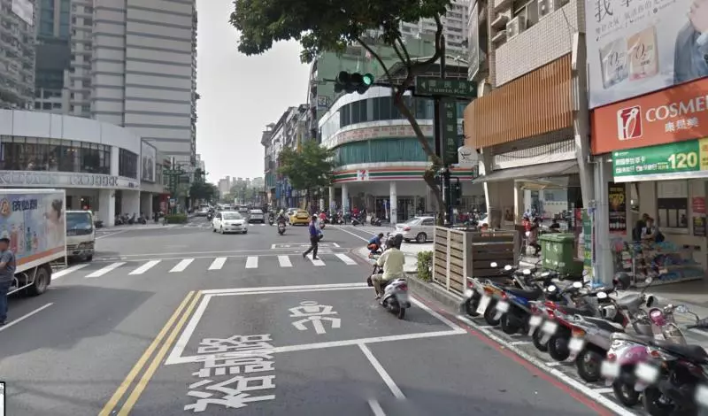 「高雄式左轉」將消失!全市31路口開放「機車直接左轉」 8路段同時解禁