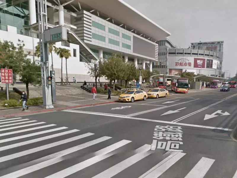 「高雄式左轉」將消失!全市31路口開放「機車直接左轉」 8路段同時解禁