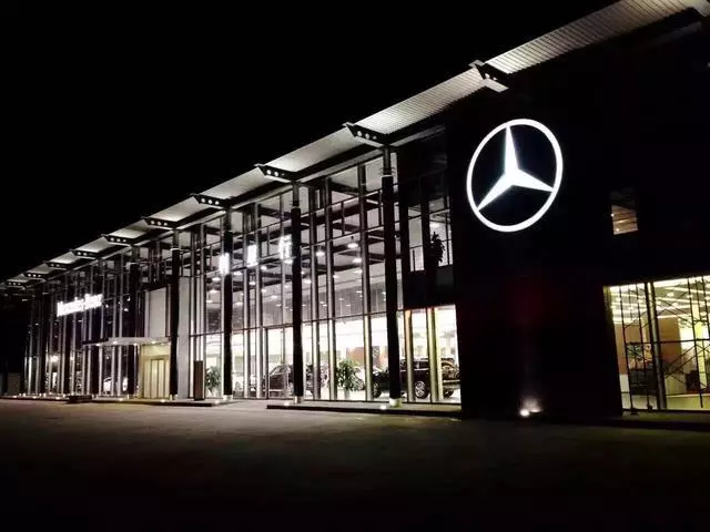 奔馳金融服務涼了!南京一4S店率先"妥協",即日起只賣裸車