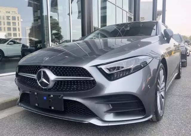 奔馳金融服務涼了!南京一4S店率先"妥協",即日起只賣裸車