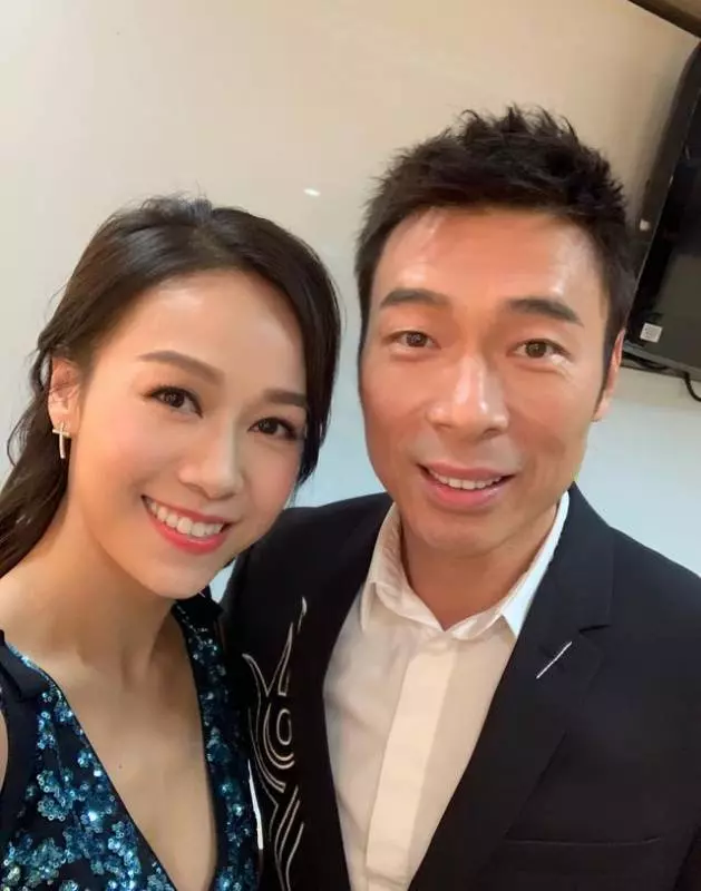 女方主動出擊 ,秘密交往2年!許志安膽敢嘗鮮因沒生小孩,結婚沒領證,鄭秀文4億財產欲全捐