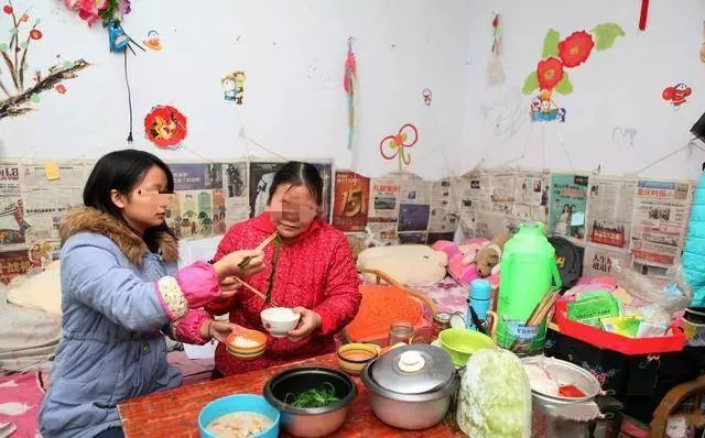 丈夫去世我去看女兒,吃飯看到茶几,我離開女兒家