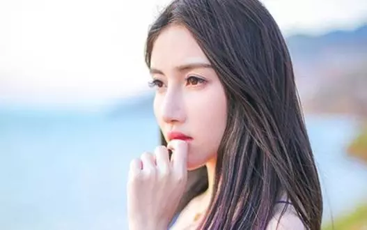 婆婆大壽我沒去,次日她親自給我送蛋糕吃,打開蛋糕後我把家砸了