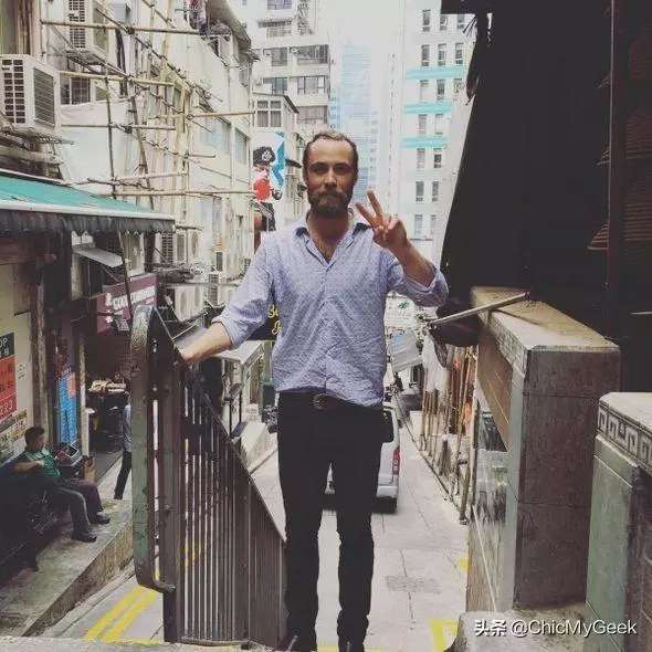 姐姐做王妃,弟弟卻選擇歸隱田園做農夫!凱特王妃弟弟生活大公開!