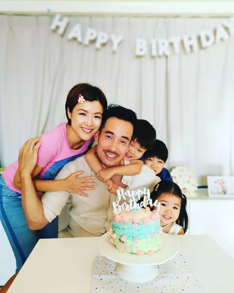 【幸福一家人】陳豪48歲生日!蛋糕、卡片全是陳茵媺和孩子一起製作~