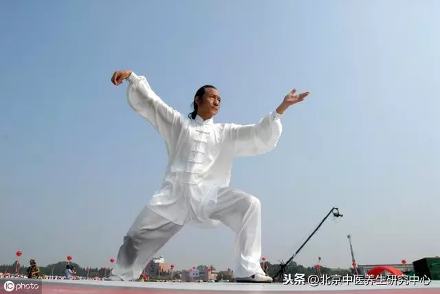 家庭常用保健穴位(行氣活血-合谷穴)
