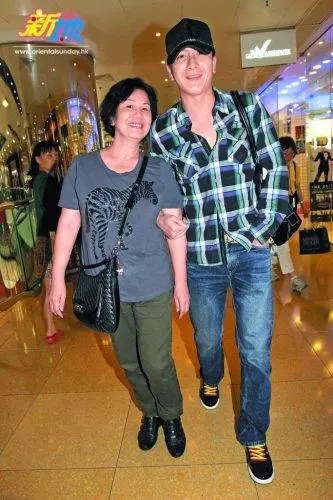 【絕世顧家孝順仔!】馬國明不蒲不煙不酒, 放假一定陪家人! 對戀愛專一的好男人卻情路坎坷