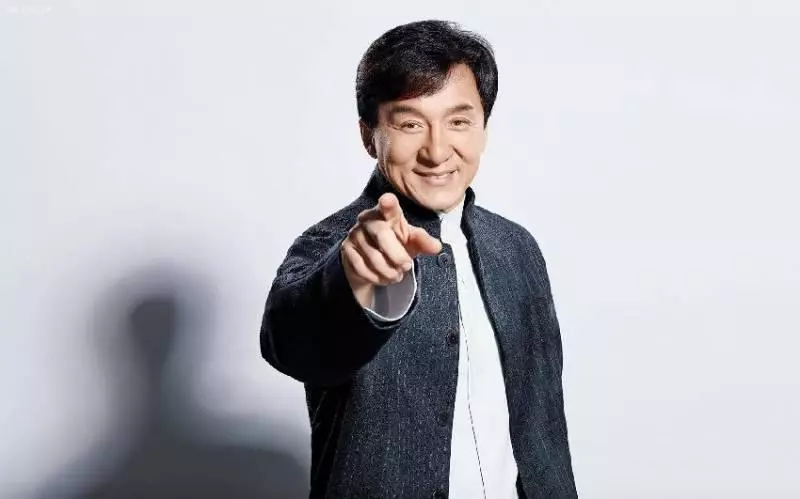 【56億家產全部捐出】終生不與成龍合作有6輛豪車卻從不炫富!!