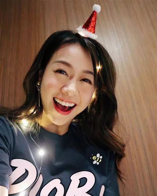 落選港姐曝黃心穎「放蕩內幕」:乖乖女都是假的!