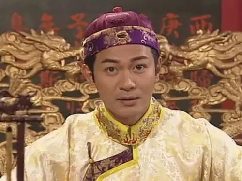 提防渣女渣男,10種面相特徵隱藏著出軌的特質!小心身邊眼睛水汪汪的男女~