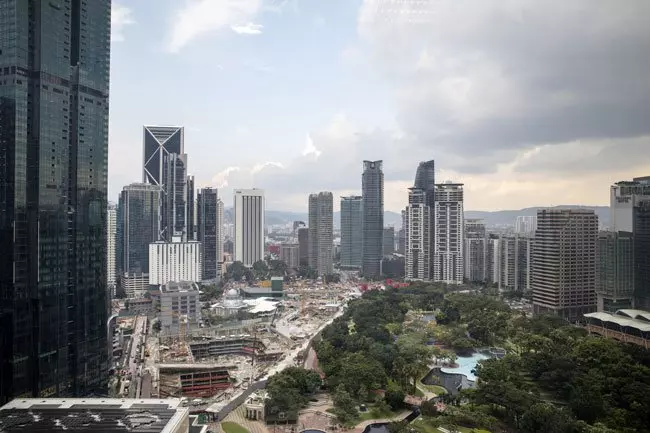 大馬債券或被踢出全球指數引起擔憂,令吉是本月內,亞洲表現最差的貨幣。