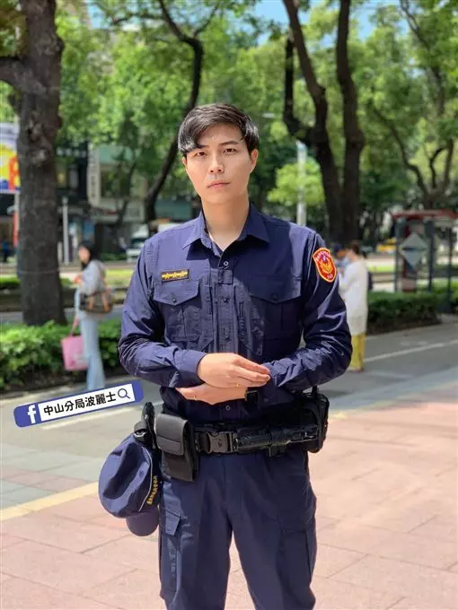 全台警察明換制服 小舒淇宣傳照吸睛