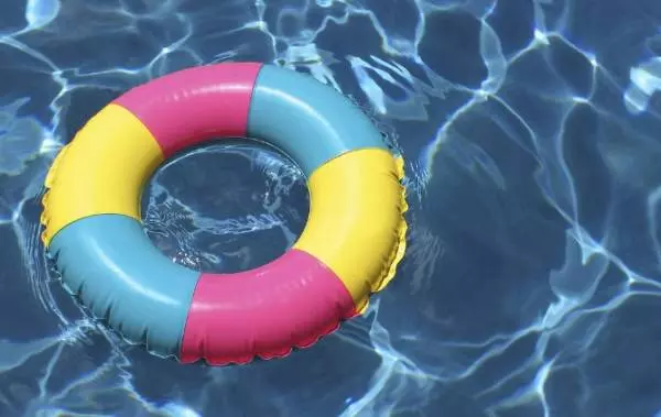 祖母見泳圈浮水面 才驚悉6歲孫女溺水