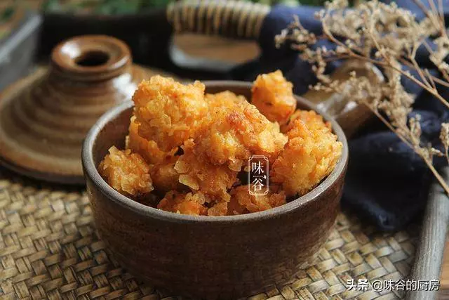 用薯片做的雞米花,你吃過嗎?香噴噴的又酥又脆,一口一個超過癮