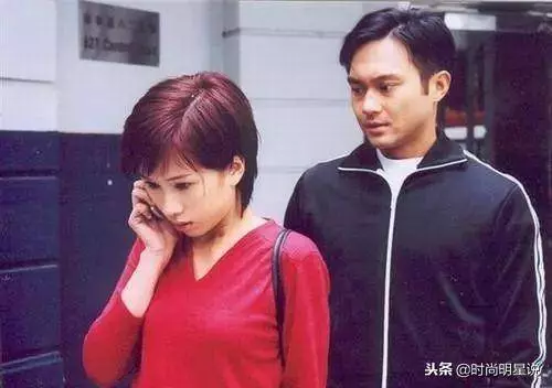 天生娃娃臉,嫁入豪門卻要靠佘詩曼救濟,42歲被老公寵成公主.
