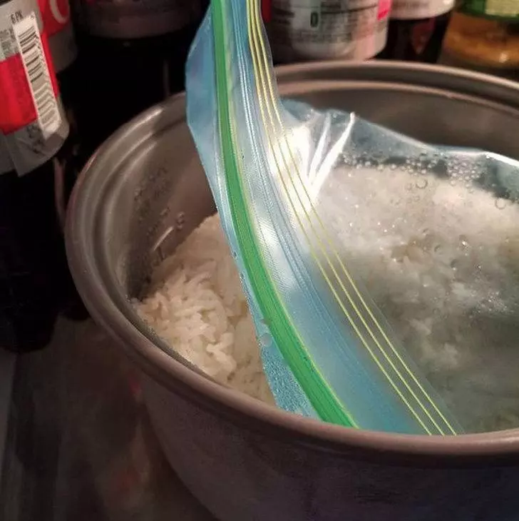 今天就整理了19個「你要不要乾脆回火星」的男生怪異邏輯,來看看他們到底多單純。~~~