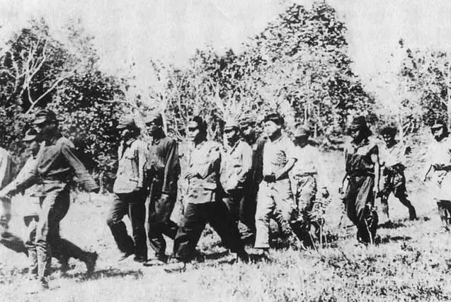 貝爺在他面前都是渣渣!最強日本兵野外生存30年,主食牛肉打遊擊戰