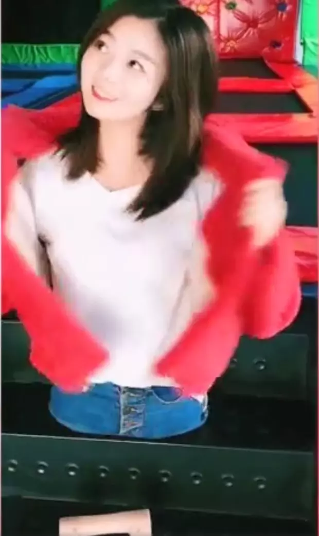 影/這孩子不要了!網美3歲被撞殘,父母簽完截肢同意書…把她留在病房跑了