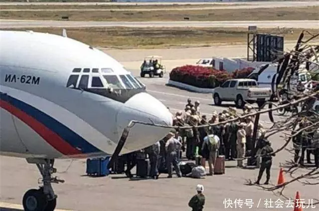 局勢徹底失控馬杜羅召集三百萬大軍,美臨陣退縮瓜伊多慘遭出賣