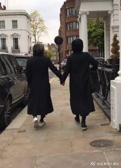 吳君如愛女轉眼已是亭亭玉立了!曬出慶生母女合照,女兒長相清秀,有氣質!
