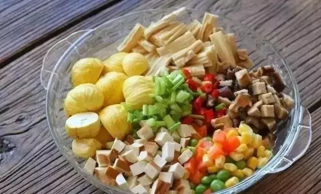 香氣撲鼻的排骨板栗燜飯,一個電飯鍋就搞定!