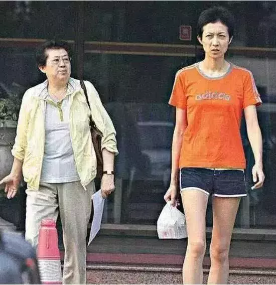 成龍女兒家庭:糟糕的原生家庭,到底有多可怕?