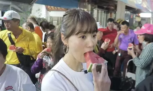 櫻花妹也瘋媽祖!她遶境到最後淚崩了