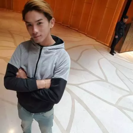 疑超車撞毀一家天倫 孩子未滿1歲 爸爸就走了 | 柔佛人