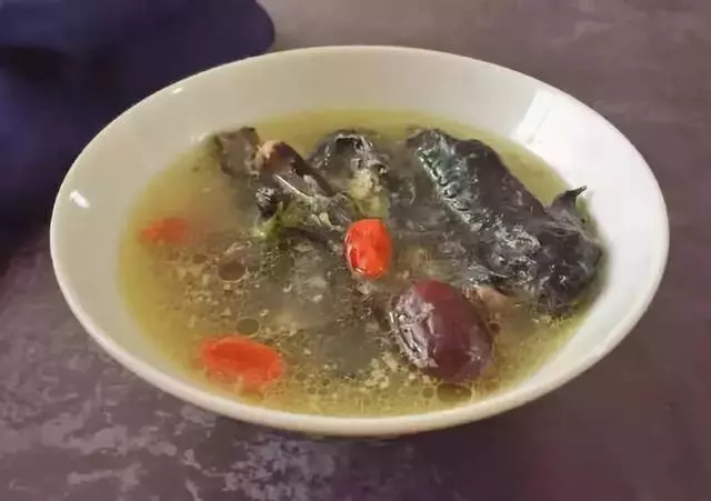 煲雞湯要不要焯水?第一步就錯了,難怪煲出來的雞湯不香不好喝