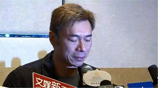 被求出面發聲!鄭秀文被迫選擇原諒許志安…「道歉內幕」曝光