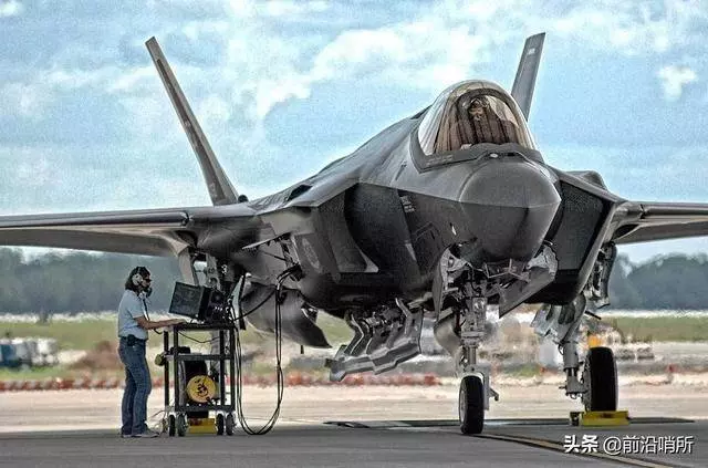 F-35墜機這個關鍵時刻,美軍向全球發送5個字,俄羅斯反應很激烈