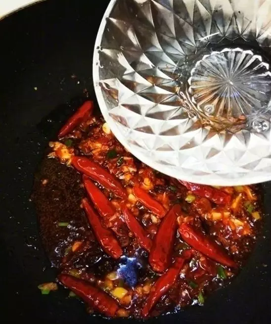 不私藏‼香辣爽脆【麻辣藕片】?一看就會煮, 完全沒難度??