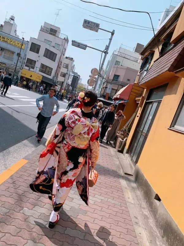 台灣美魔女!67歲阿嬤「穿日本和服賞櫻」連孫子都認不出 神級凍齡「皮膚根本20歲少女」