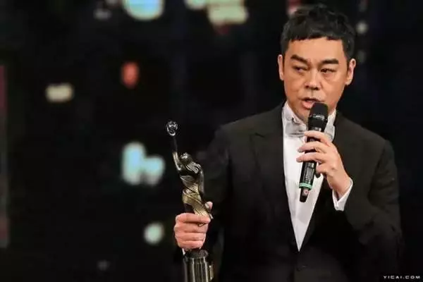最美童話是他們!「高學歷港姐冠軍」下嫁窮小子為愛放棄事業 「老公成影帝」相戀27年無子卻恩愛