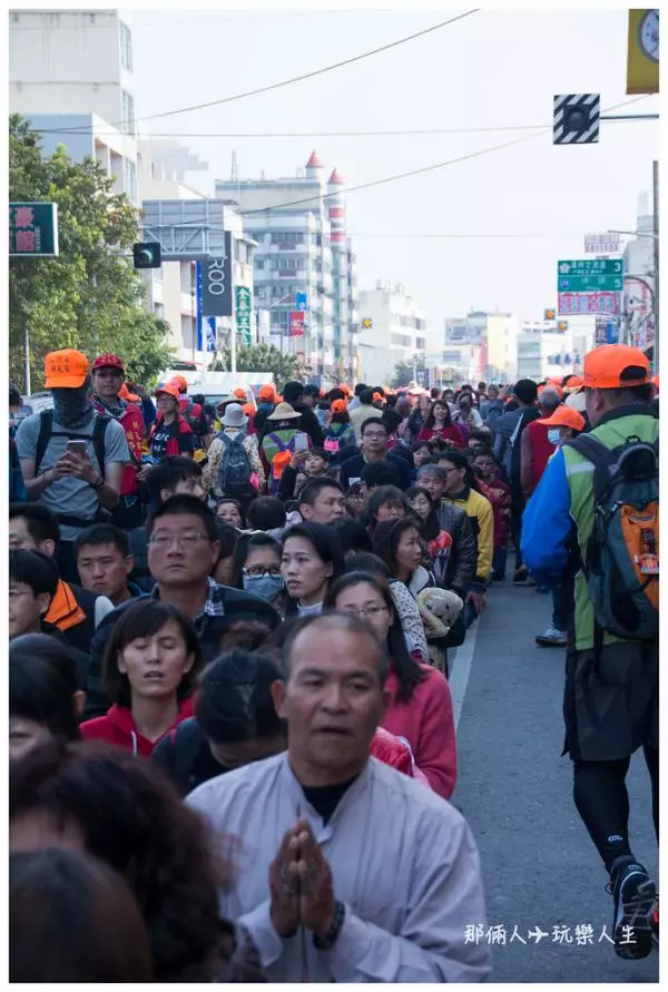 捉摸不定的行程 隱藏著熱淚盈眶的故事